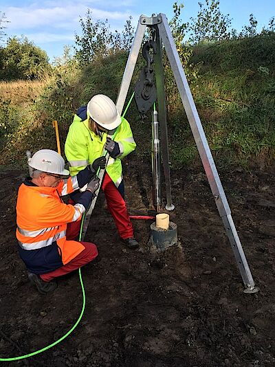 Installation, operation and location of seismological measuring points