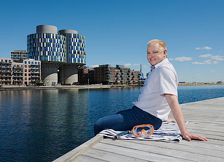 Ole Larsen, Director of Climate Adaptation Living Lab (CALL) Copenhagen, 'Smart Water' and harbour baths: Climate change in Copenhagen Ole Larsen, Director of Climate Adaptation Living Lab (CALL) Copenhagen